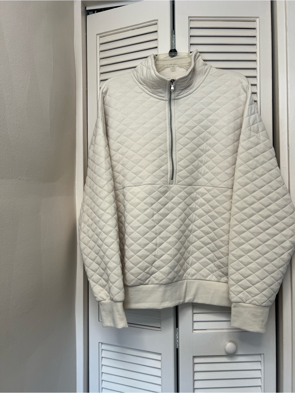 Eddie Bauer Quilted Pullover in Light Cream